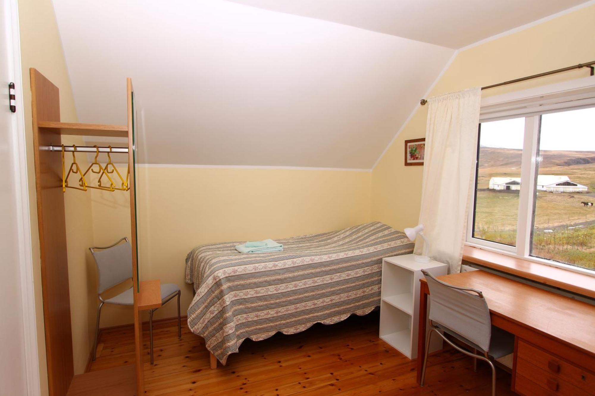 Guesthouse Steindorsstadir, West Iceland Рейкхолт Екстериор снимка