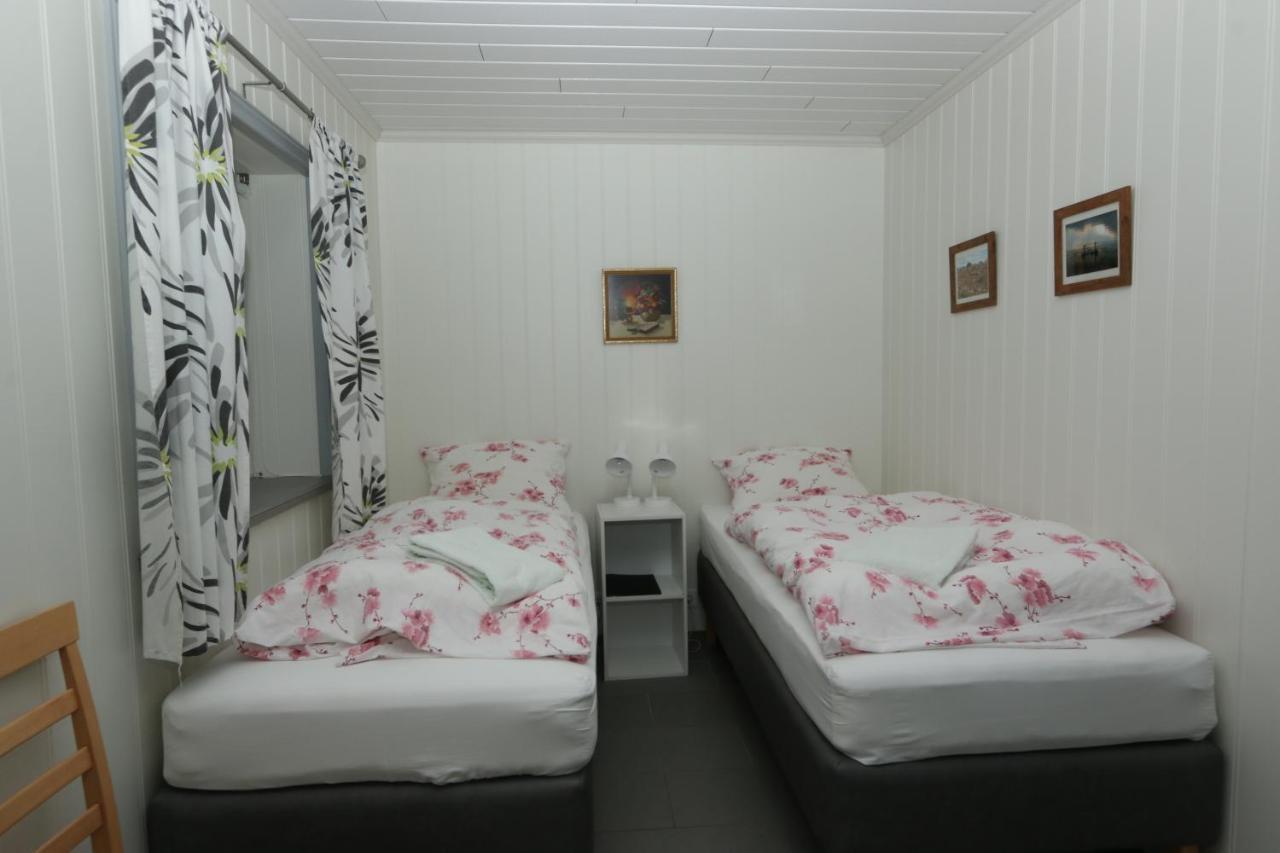 Guesthouse Steindorsstadir, West Iceland Рейкхолт Екстериор снимка